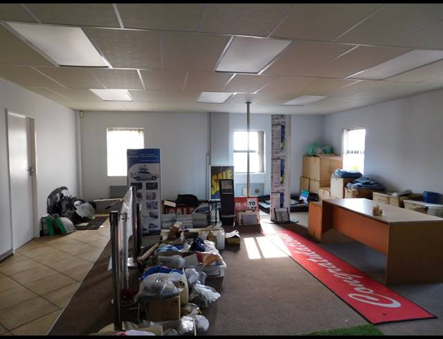 350M² OFFICE TO LET IN FERNDALE